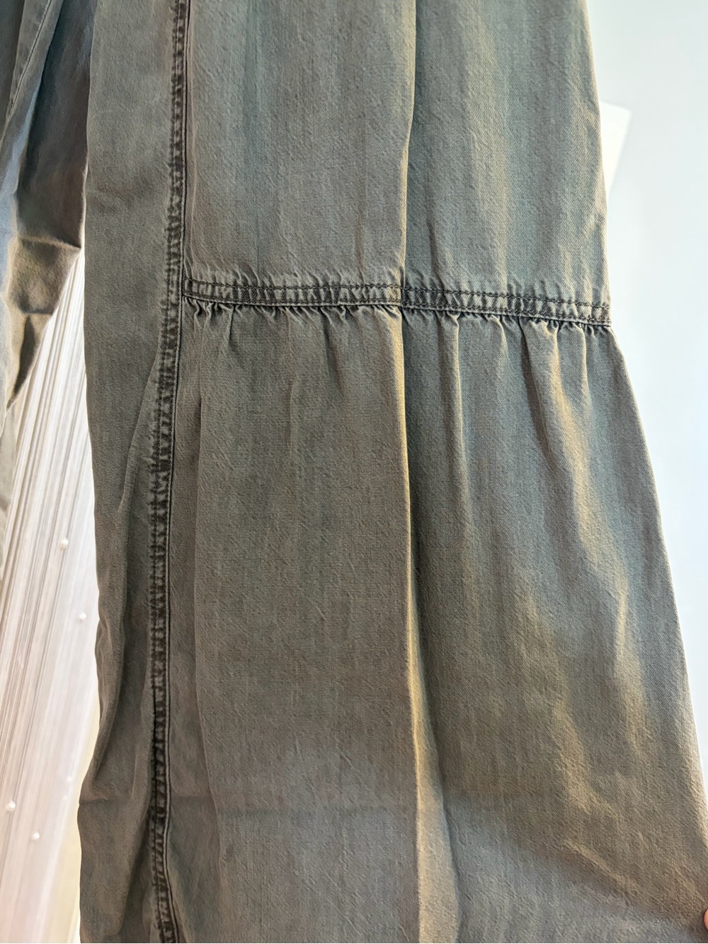 Current Air Women's Mineral-Washed Tiered Wide-Leg Pants - Grey - Picture 5 of 10